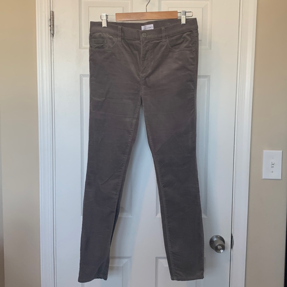 LOFT modern skinny corduroy, dark gray size 28/6